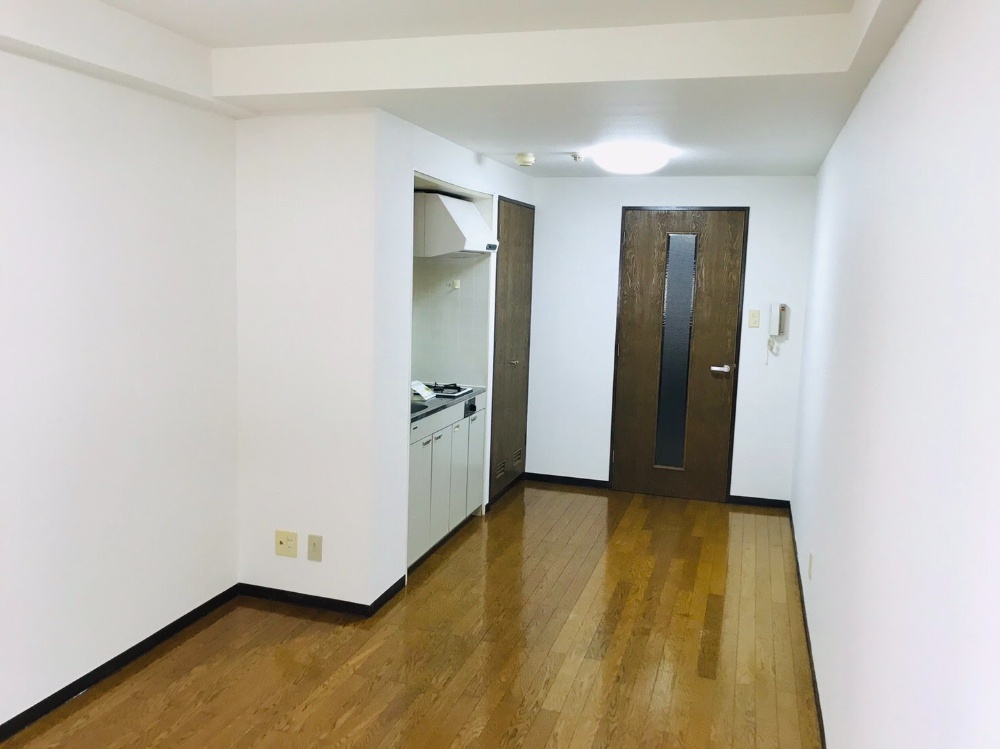 before写真。クッションフロア張替えとクロス張替え