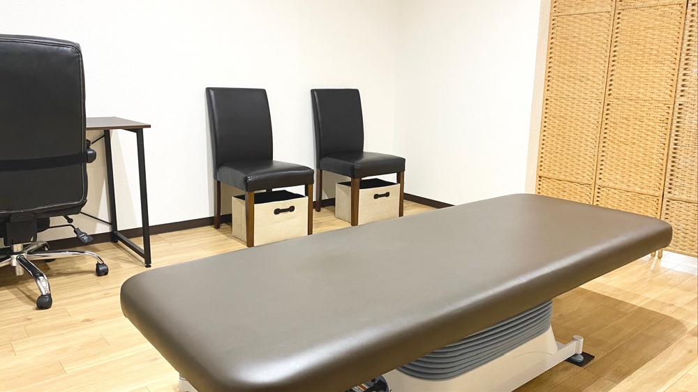 鍼灸治療和亀の施術室