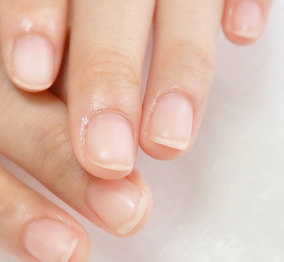 周りに内緒で自爪育成