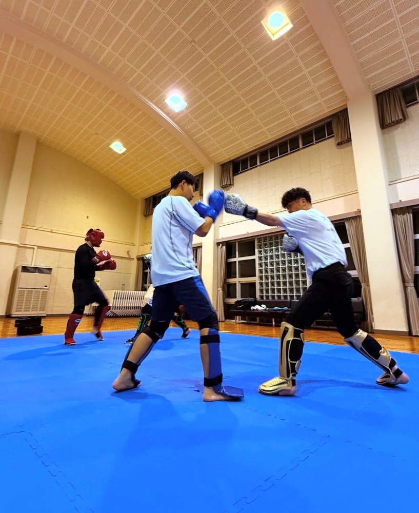 キックボクシングを基本から丁寧に教えます