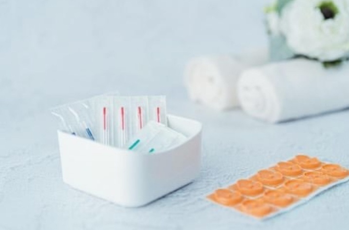 鍼灸で使う道具 鍼とお灸