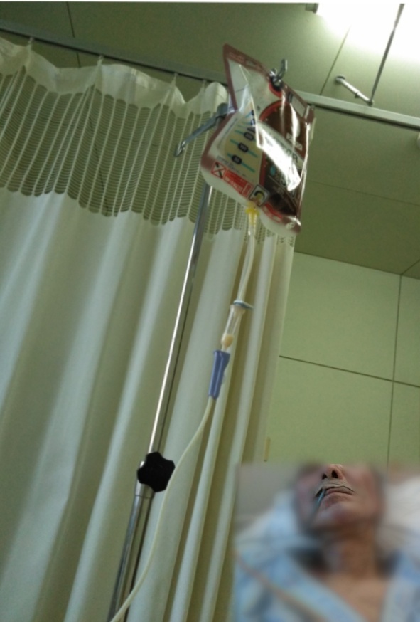 流動食中、ちょっとつらい。