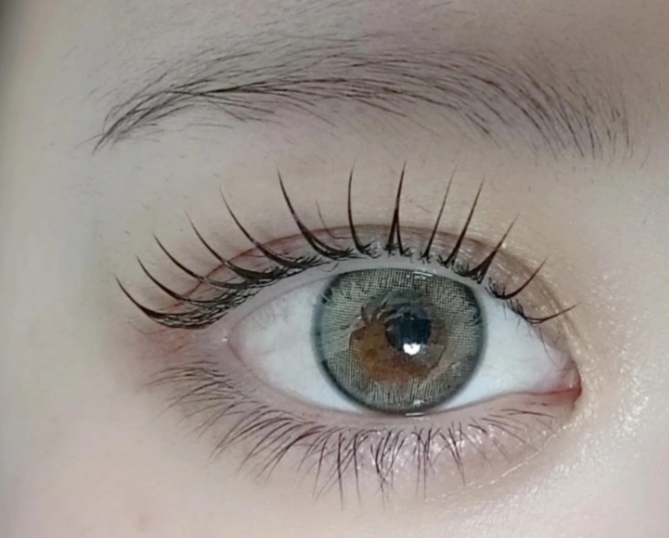 まつ毛パーマとマツエクで利用した目元のデザイン
