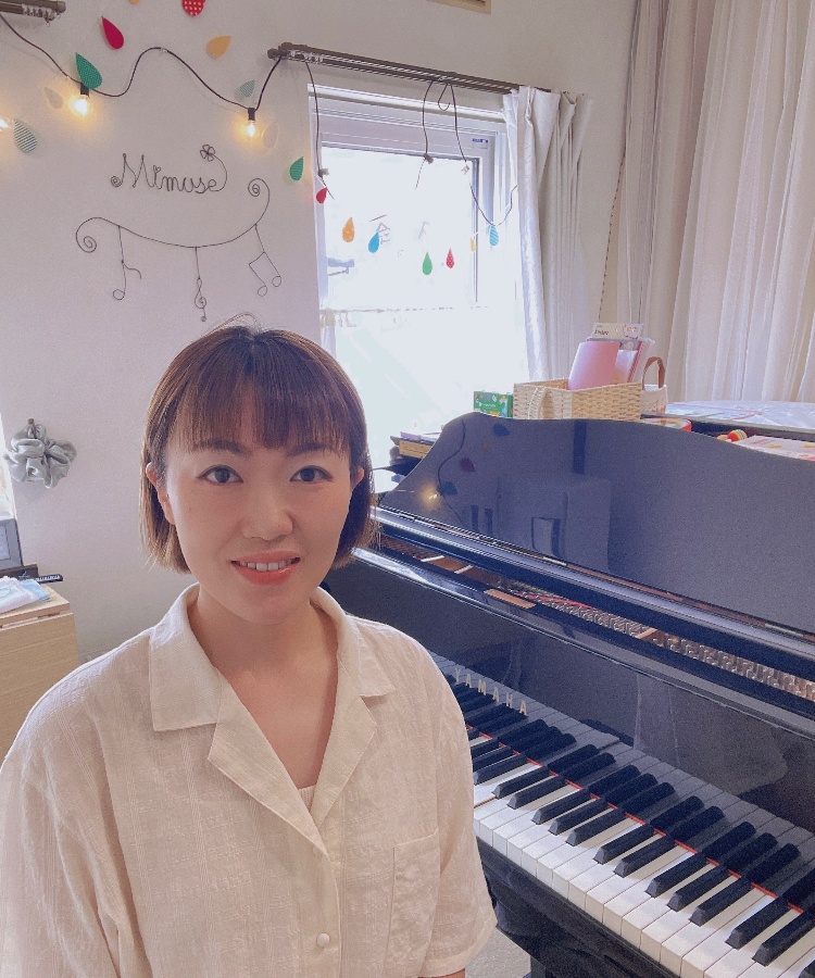 講師の西塔美穂の顔写真