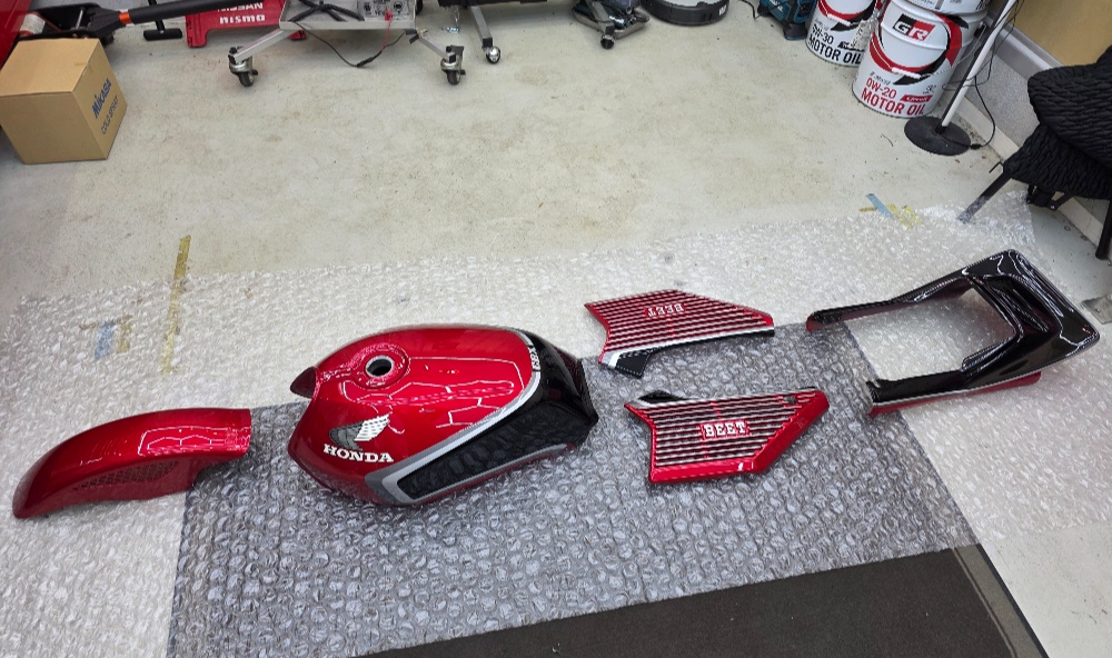バイクタンク凹み修理・施工例・バイクタンク凹み修理・デントリペア