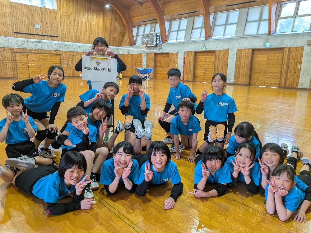 垂水区　バレーボールチーム試合風景(kobe SURRYL）