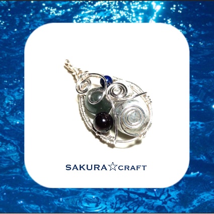 ピクルス様♡専用オーダー枠♡天然石アクセサリー 貼るピアス/クォーツァイト天然石しずく型ホワイト
