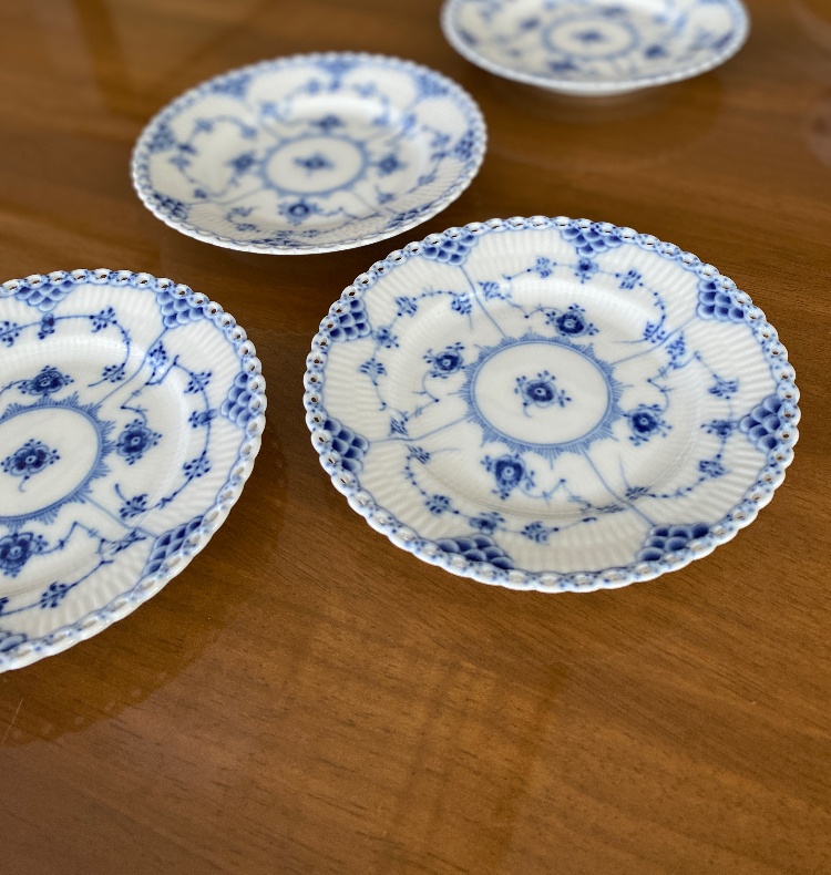 ブルーフルーテッド ヴィンテージ | Happy Molly Company