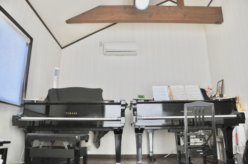 熊本市の音楽教室　2台のピアノ