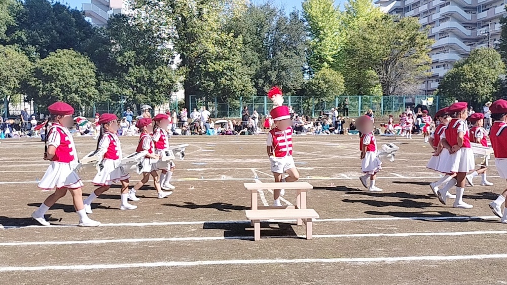 運動会　東京多摩幼稚園　鼓笛隊