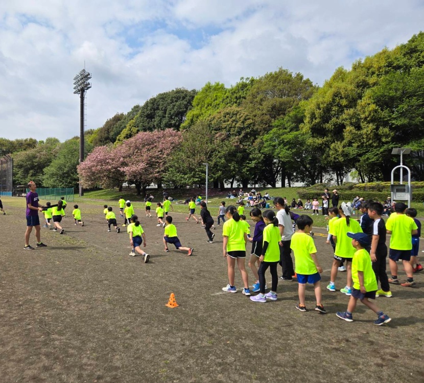 大平運動公園(かけっこ教室)、栃木市陸上競技場にて活動中