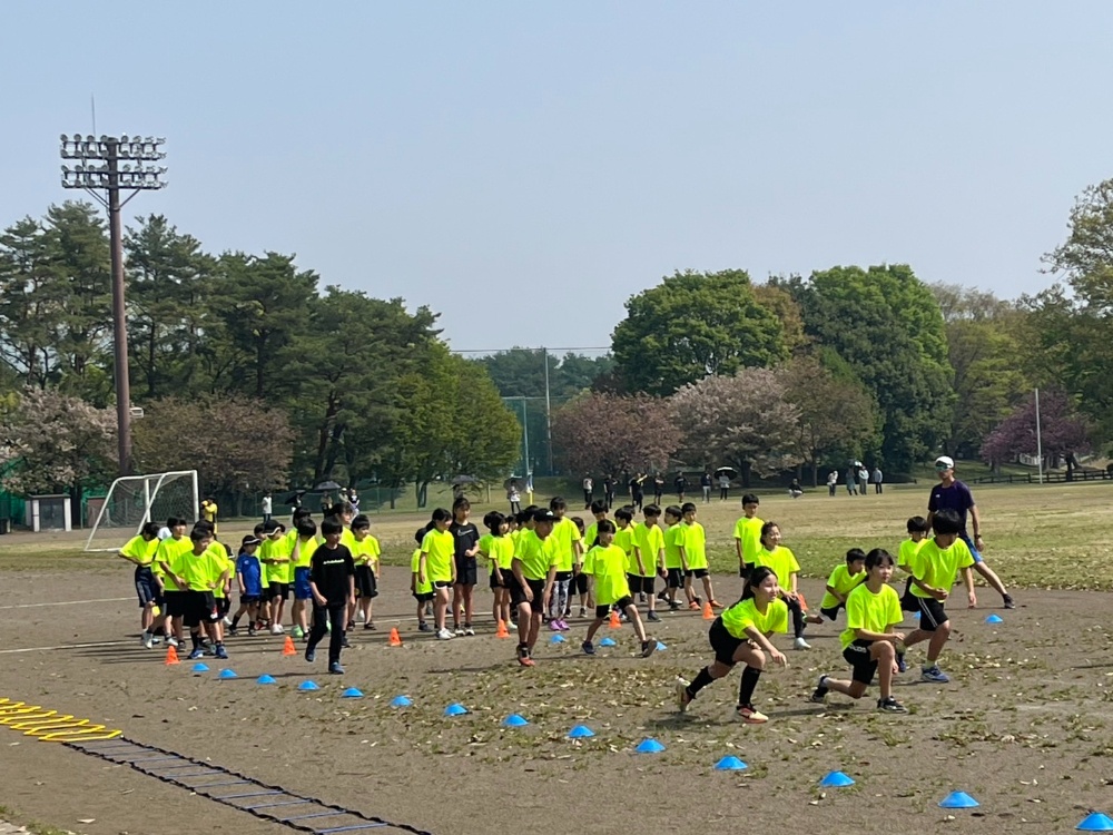 大平運動公園(かけっこ教室)、栃木市陸上競技場にて活動中