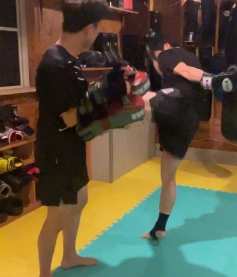 キックボクシング指導者