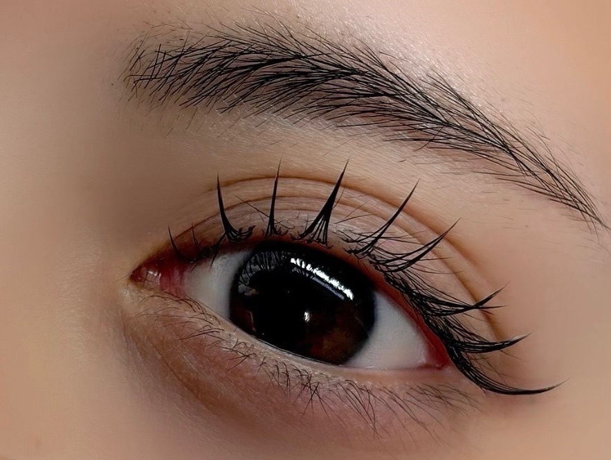 施術後の目元（まつげエクステの仕上がり）