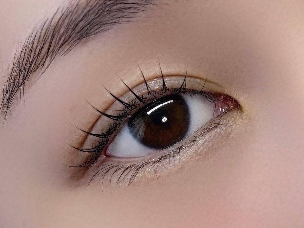 施術後の目元（まつげパーマの仕上がり）