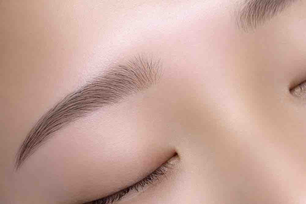 千里丘アイラッシュサロンme 美眉スタイリング施術後の仕上がり