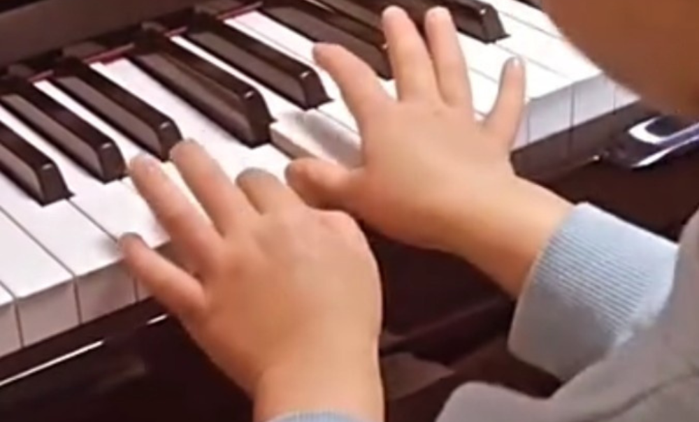 大津市ピアノ　大津市ピアノ教室　こども　脳育　知育　大津市習い事